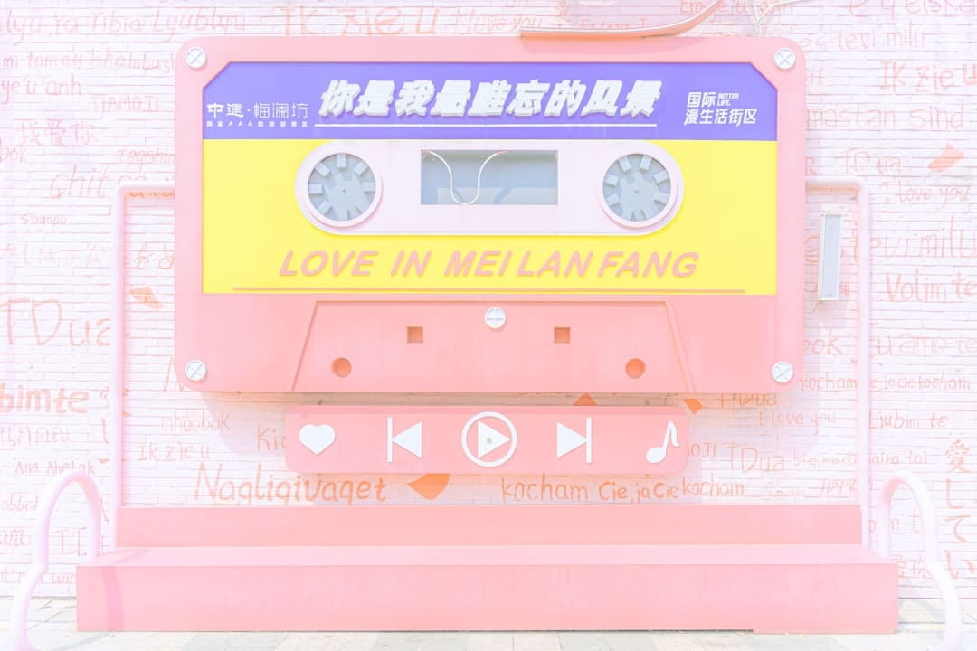 21岁欧美“国民闺女”,有孩子了!